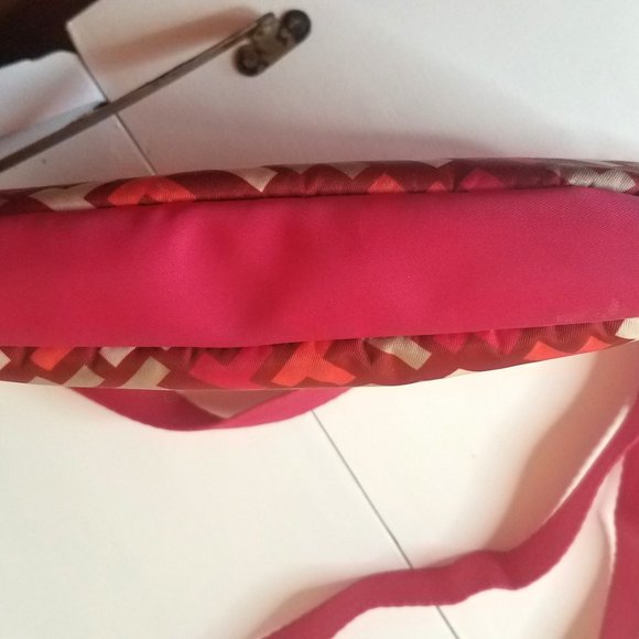 Tommy Hilfiger Erin II  Camera Crossbody Bag - Picture 5 of 6